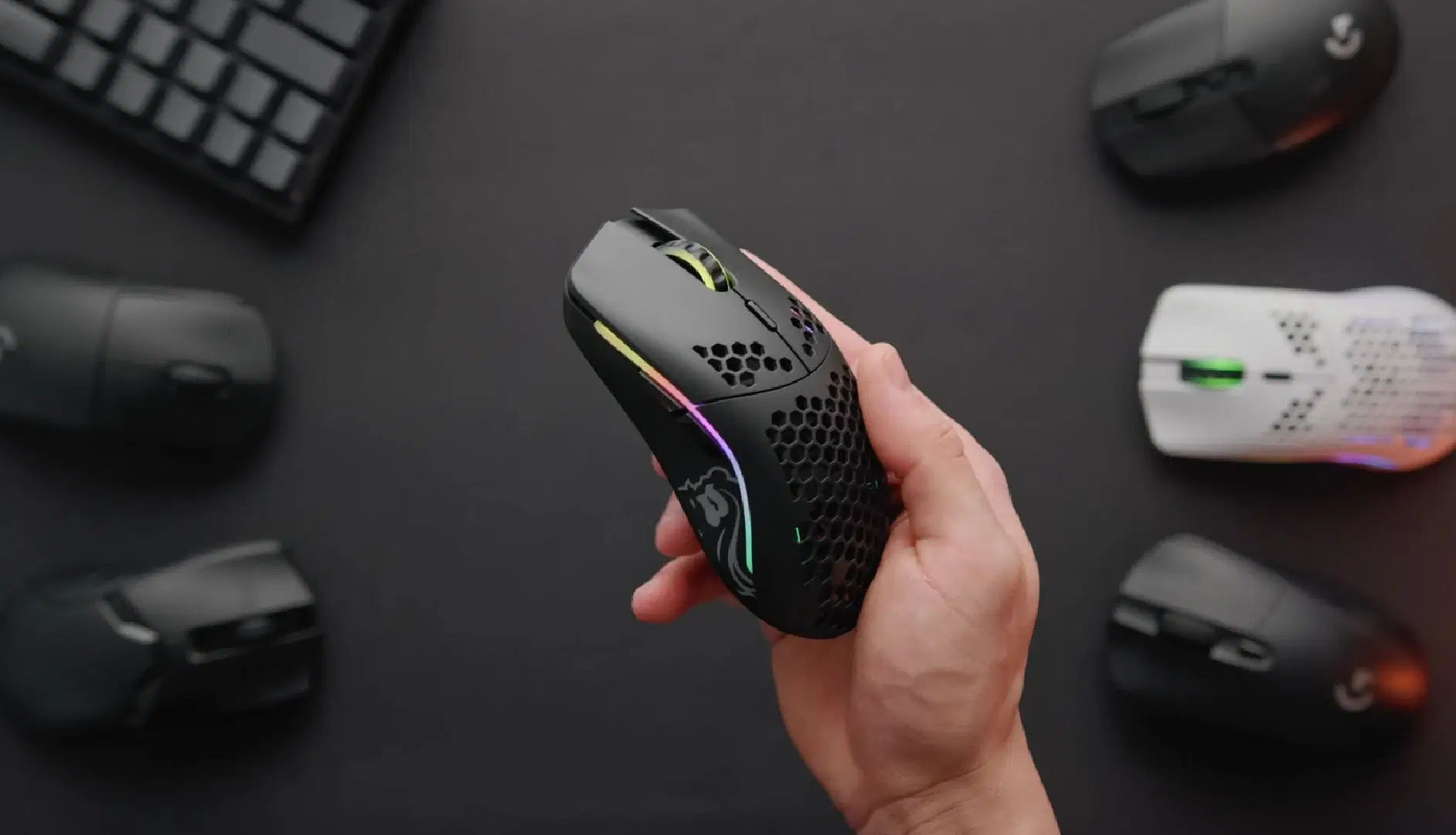 perbandingan mouse wireless vs kabel untuk gaming di tahun 2025